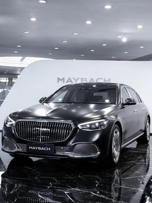 成都253岚图汽车的售后服务让用户无忧出行，迈巴赫未来的豪华车趋势